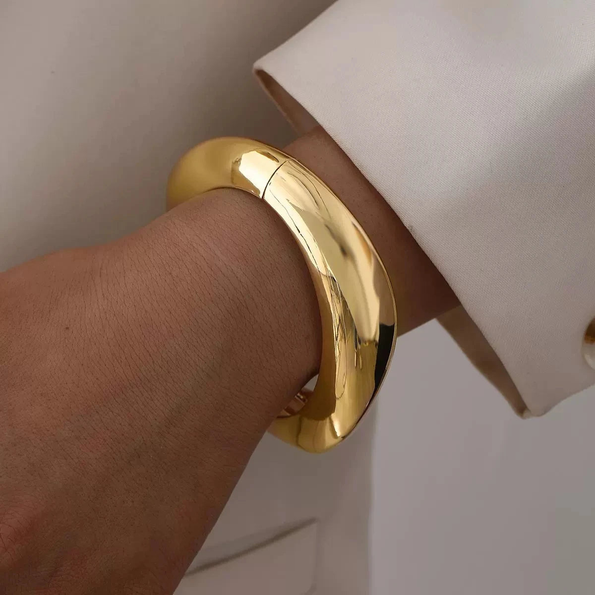 Luxe Gold Cuff Bracelet — Waterproof Open Bangle