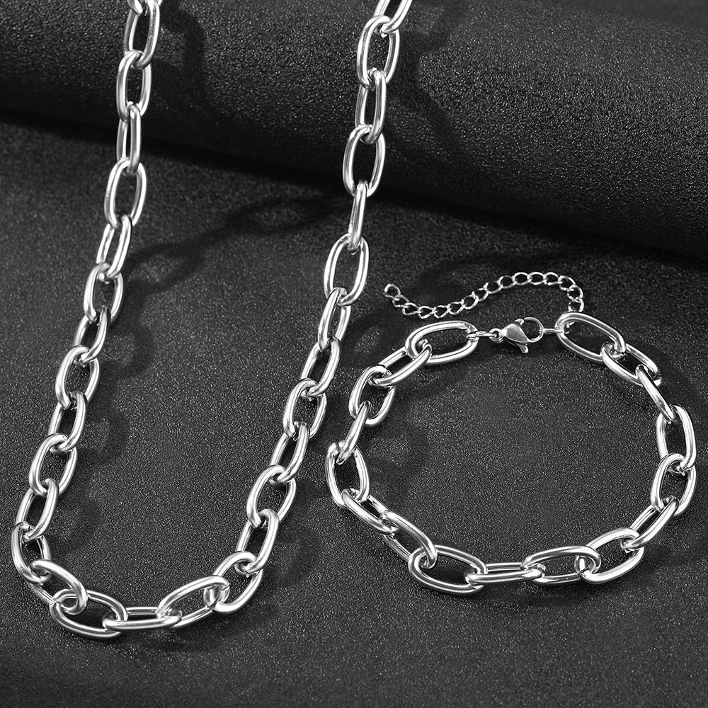 Minimalist Stainless Steel Necklace – Elegant Everyday Jewelry
