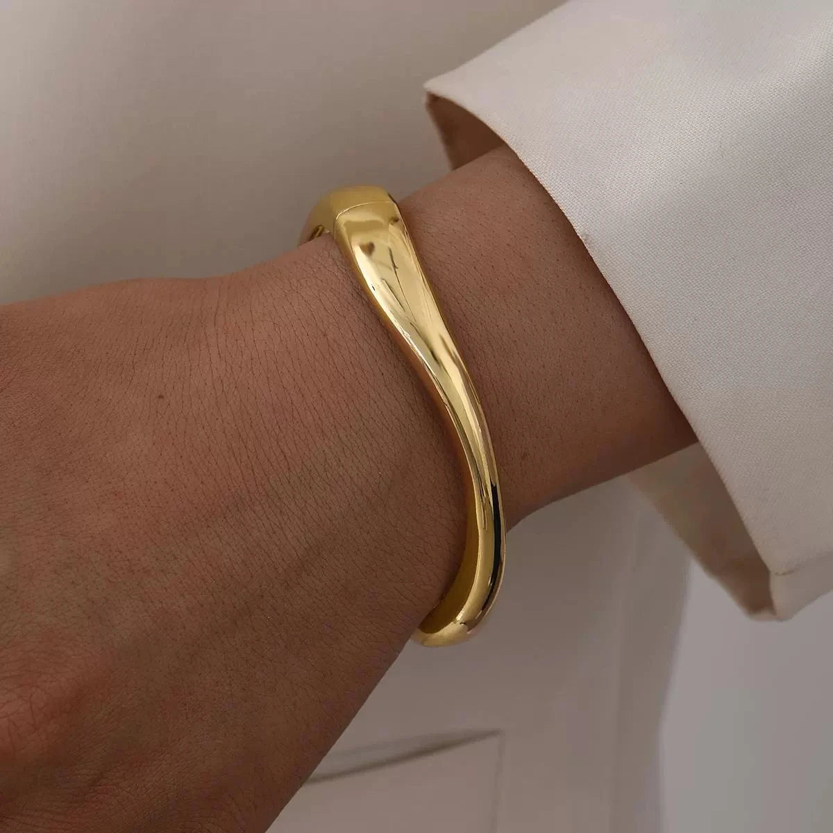 Luxe Gold Cuff Bracelet — Waterproof Open Bangle