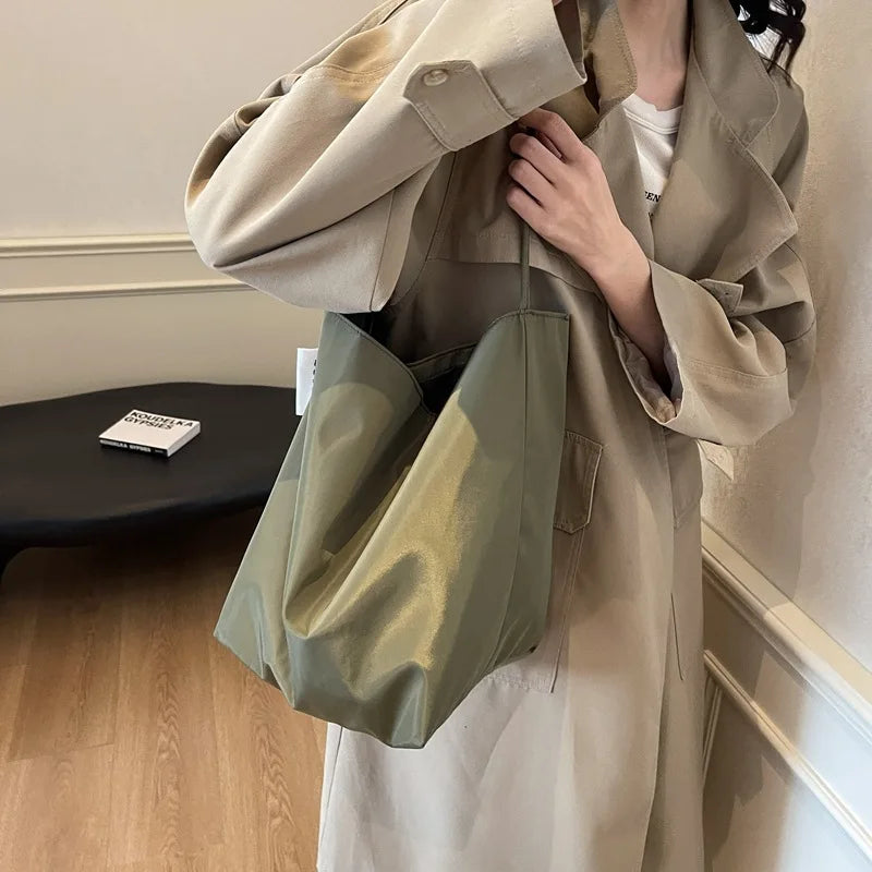 Minimalist Women’s Shoulder Bag – Large Capacity